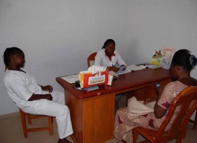 Poliambulatorio “Les Saints Anges De Parakou”